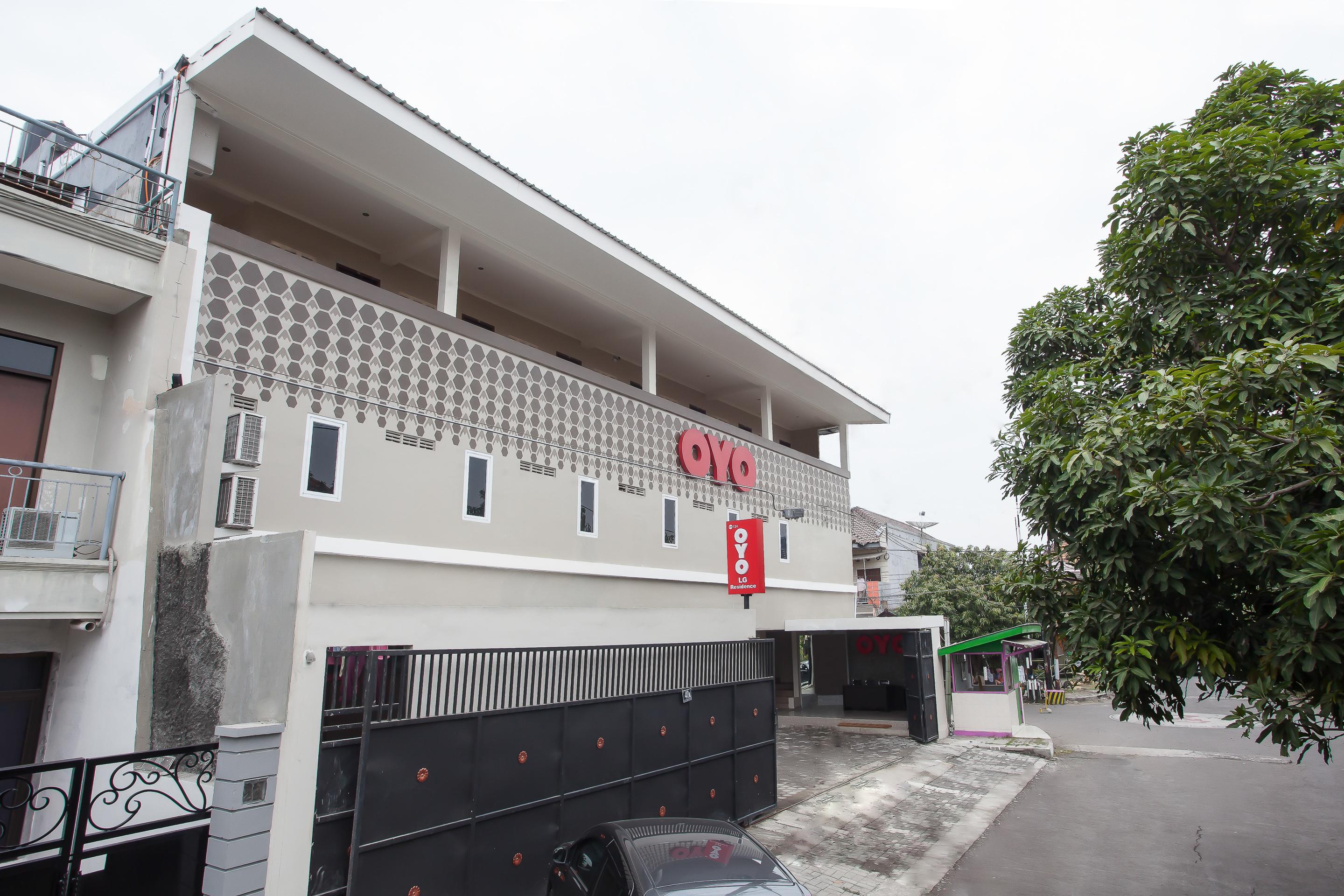 Super Oyo Capital O 134 Lg Residence Surabaya Kültér fotó