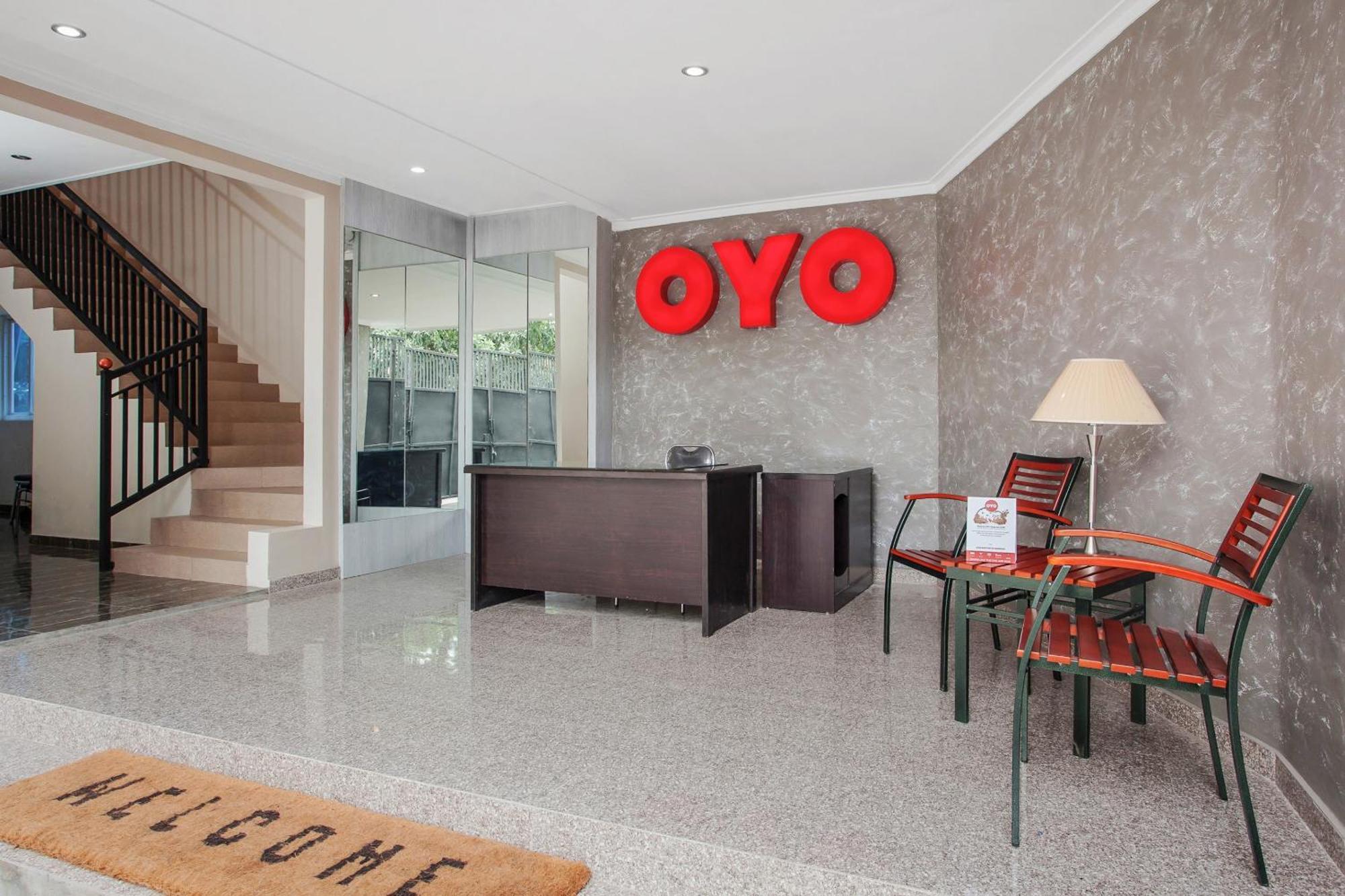 Super Oyo Capital O 134 Lg Residence Surabaya Kültér fotó