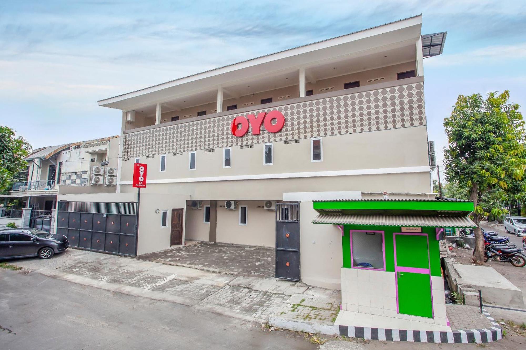 Super Oyo Capital O 134 Lg Residence Surabaya Kültér fotó